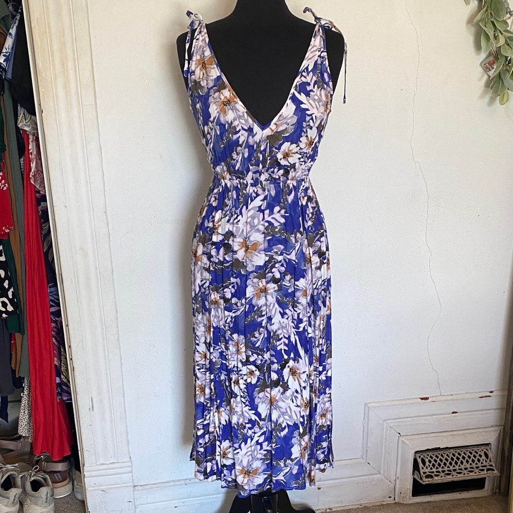 O’Neill Floral Blue and White Women's Dress Size S NWT